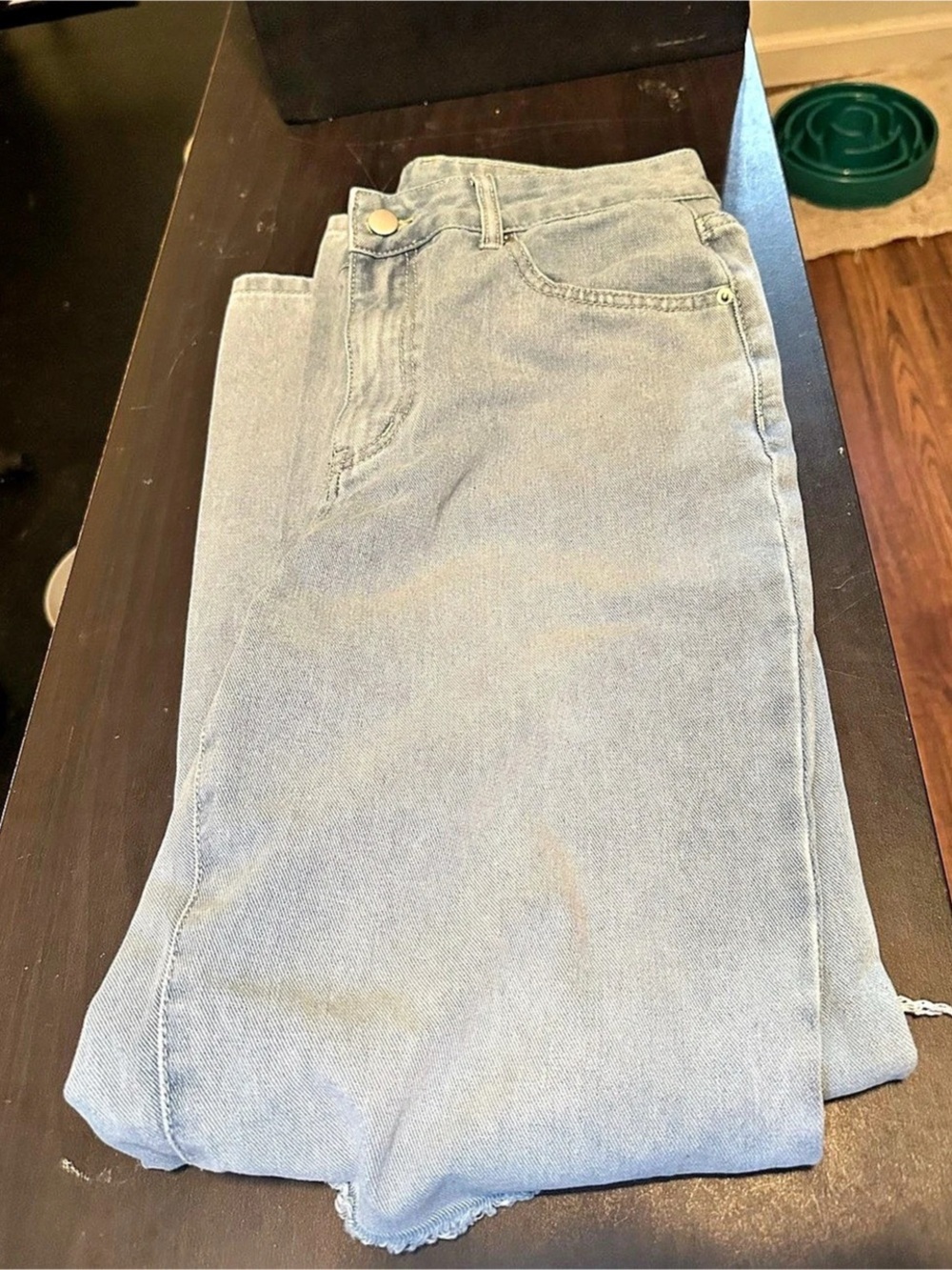 Women's Distressed Straight Leg Jeans in Blue